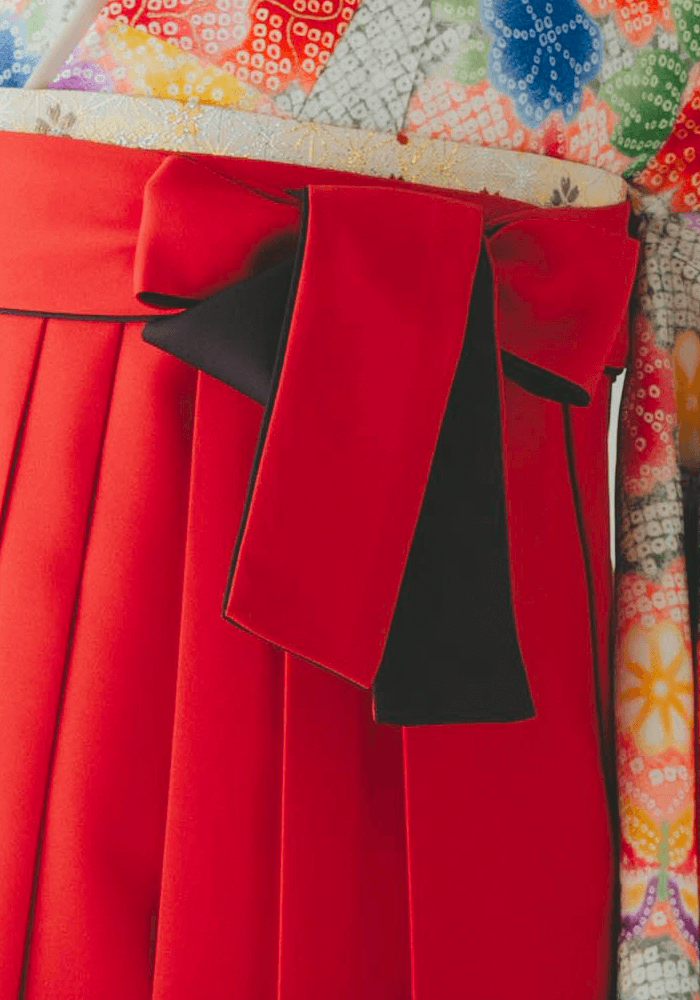 袴】赤×紺ボカシ刺繍・大花│卒業式袴ネットレンタルーハカマエ